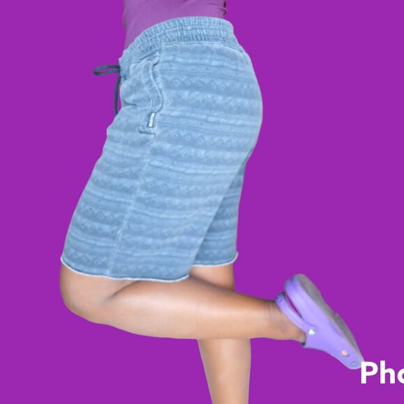 Hollister Men's shorts manufactured raw hem with drawstring in blue size XL - Picture 5 of 6